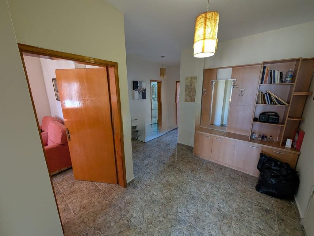 Appartamento 2+1+2 in affitto in Via Kavaja.