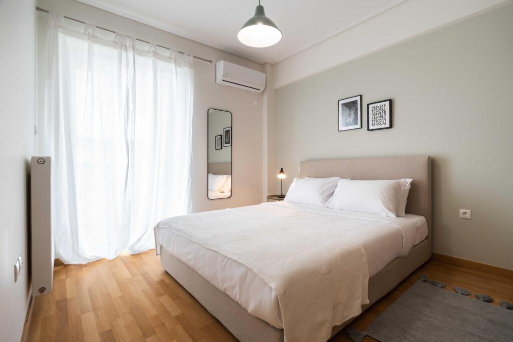 Apartament Me Qera 2+1+2 Poste Parkimi ne Astir (ID B220779) Tirane
