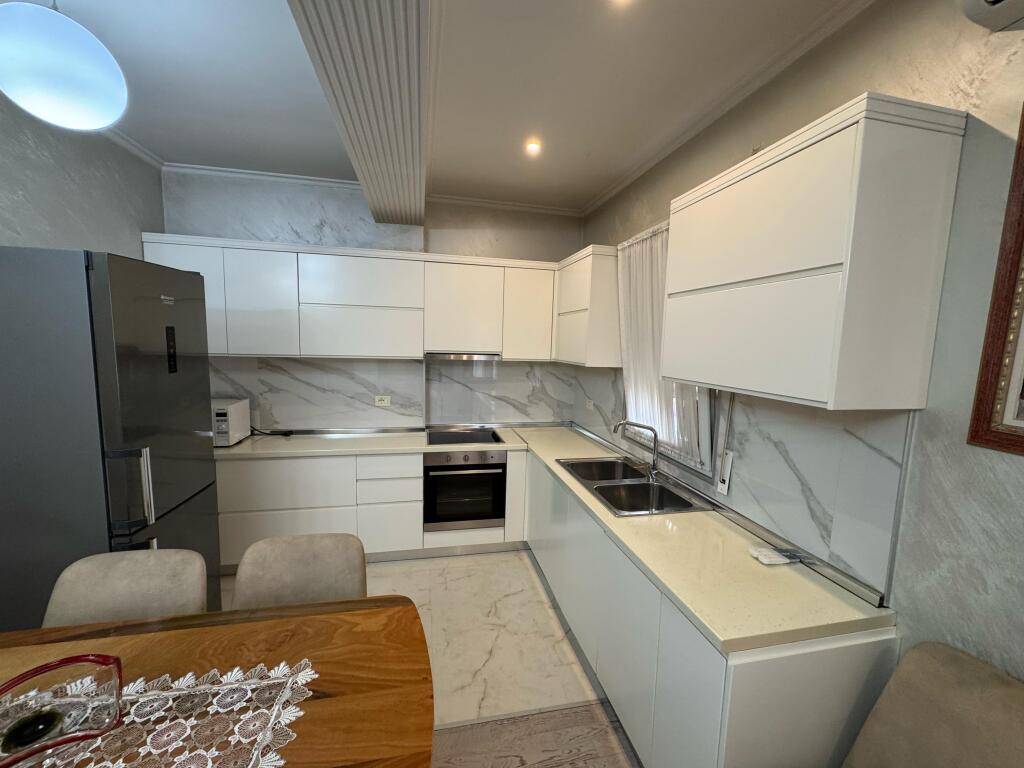 Apartament me qera 1+1 Tek 5 maji Concord center