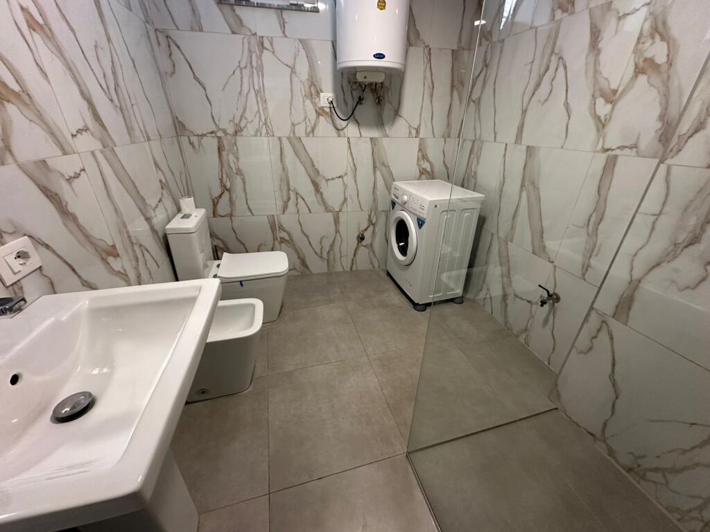 apartament me qira 1+1
