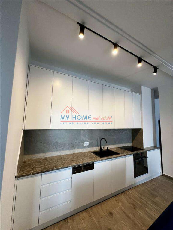 Apartament 2+1 me qera Tek Shkolla e Kuqe Tirane