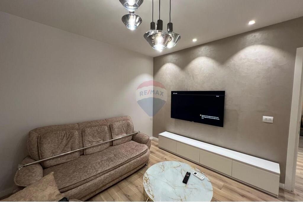 1-STORY VILLA WITH YARD FOR RENT – TIRANA