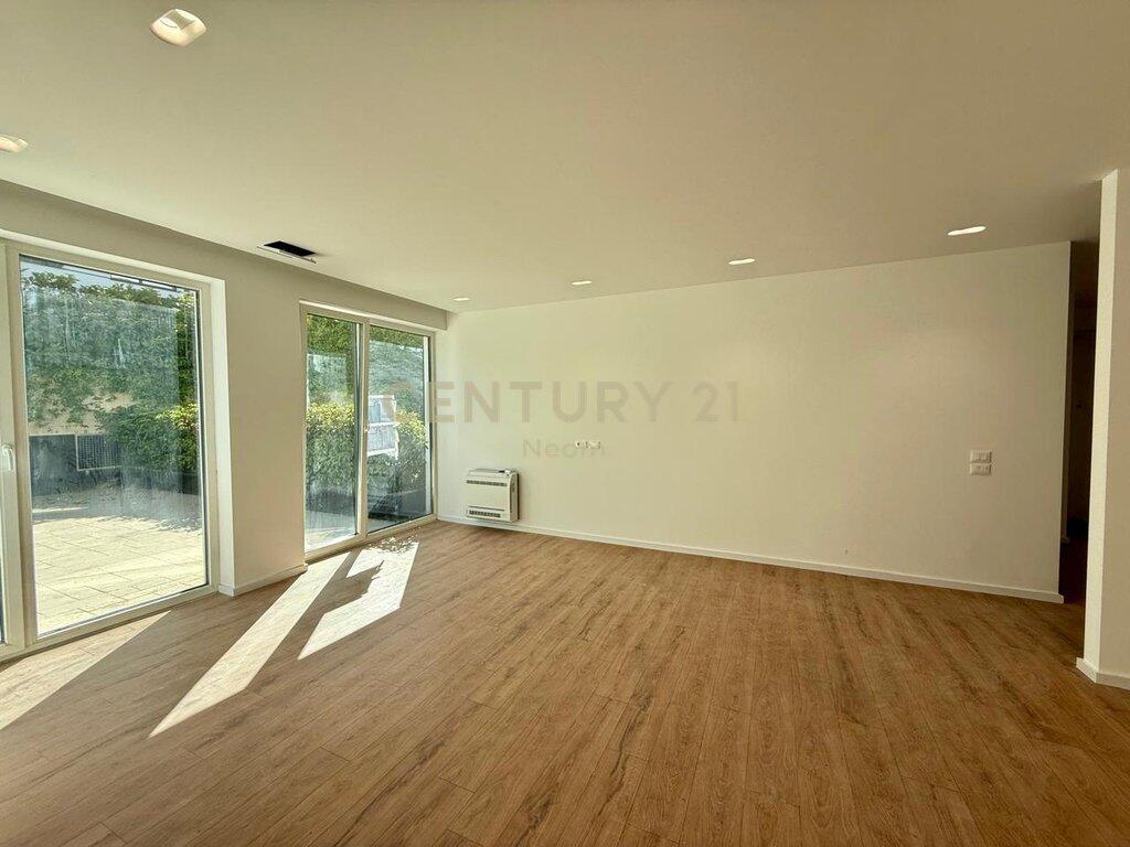 Modern 3-Bedroom + 2-Bathroom Apartment for Rent in one of the Most Prestigious Complexes at Liqeni i Thatë – Rezidenca Forest