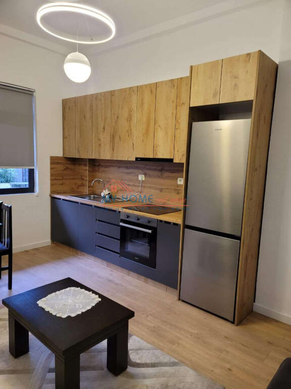 Apartament 1+1 me qera ne Qender Tirane