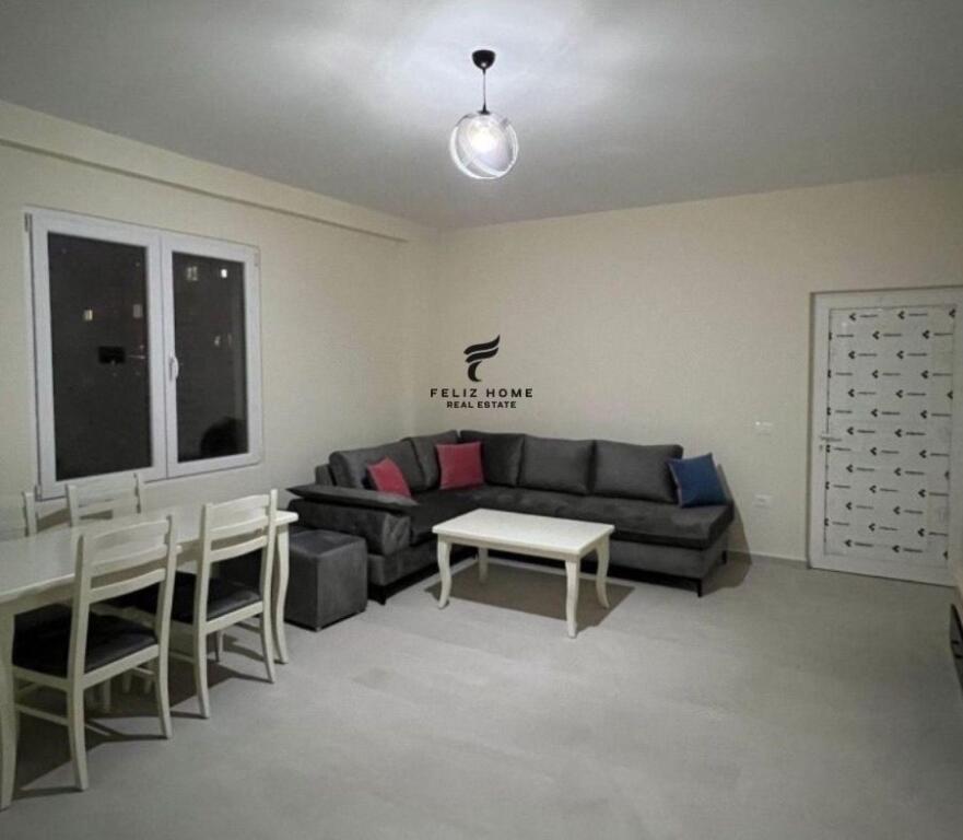 APARTAMENT ME QERA 1+1 RRUGA DIBRES 400 EURO
