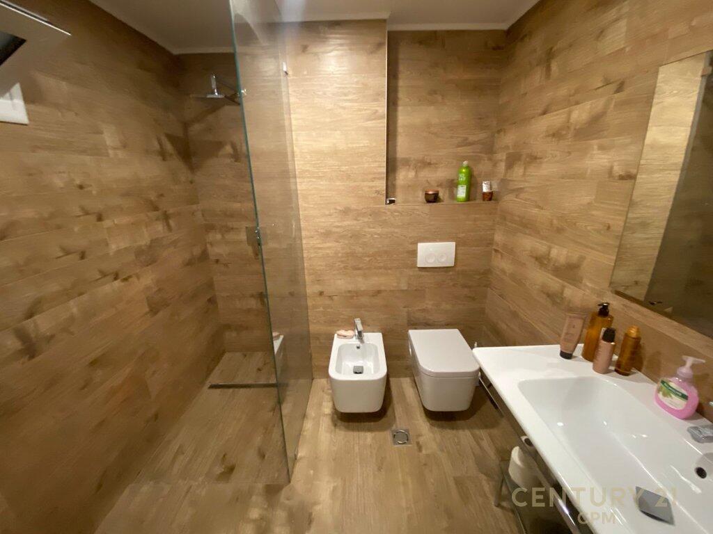 Apartment 4+1+2 + Verandas for sale in Qerret