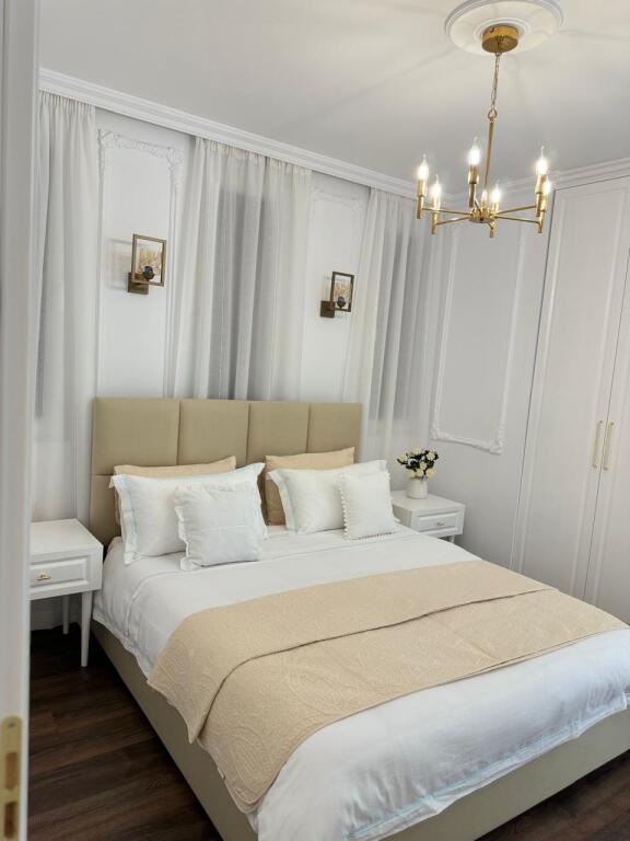 Super Apartment for rent in Astir, near villa L (550 Euro)