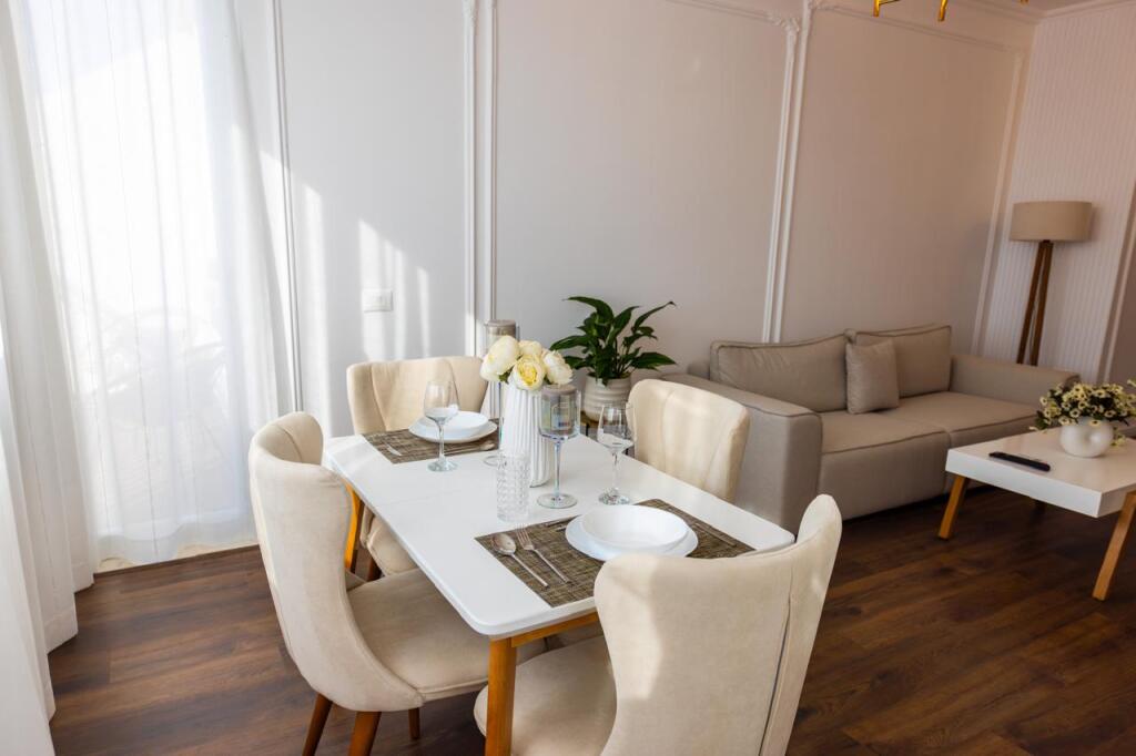Super Apartment for rent in Astir, near villa L (550 Euro)