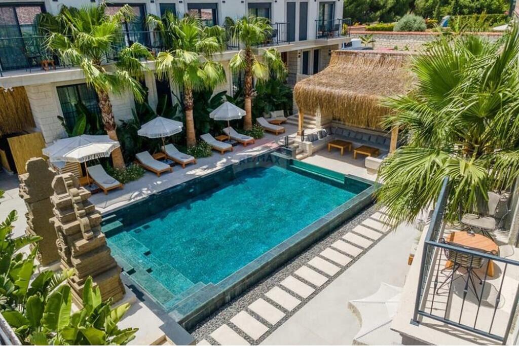 Hotel Esclusivo per Investimento a Ksamil, Saranda