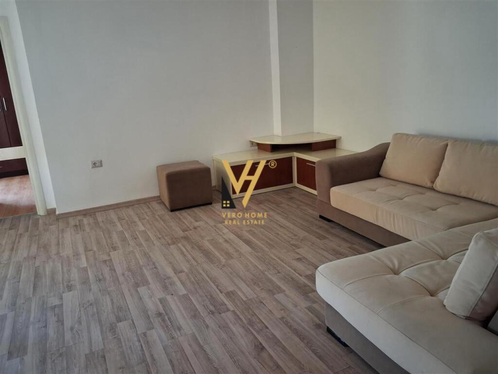 VENDESI APPARTAMENTO 1+1+BLK IN CENTRO 180.000 EURO