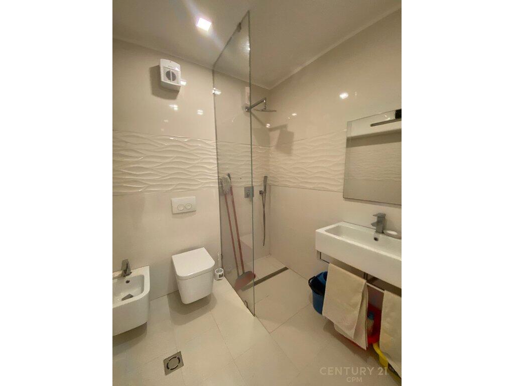 Apartment 4+1+2 + Verandas for sale in Qerret