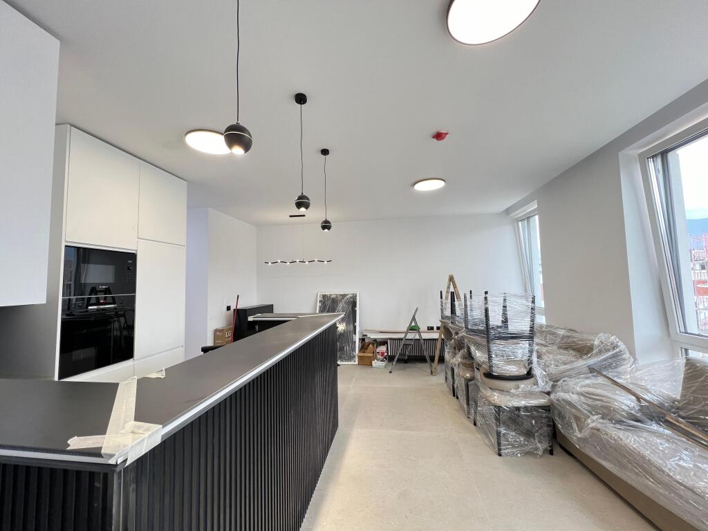 🏡 Jepet me Qira Apartament 2+1+2 + Post Parkimi, Liqeni i Thatë
