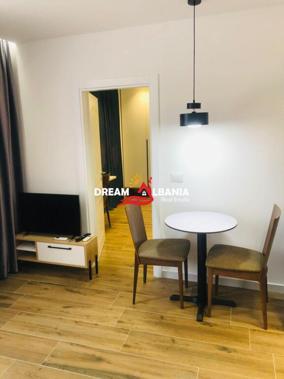 Shiten 2 apartamente 1+1 tek Pazari i Ri (ID 4139187)