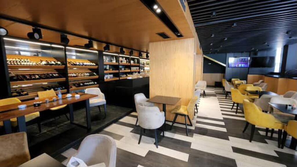 Commercial space for rent in Shallvaret!