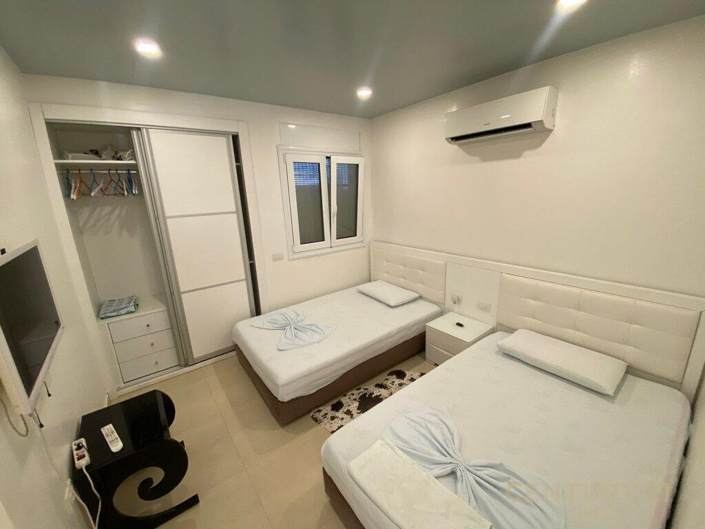 Apartment 4+1+2 + Verandas for sale in Qerret