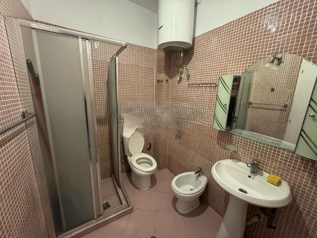 SHITET APARTAMENT 1+1 NE ZONEN E BRRYLIT !!