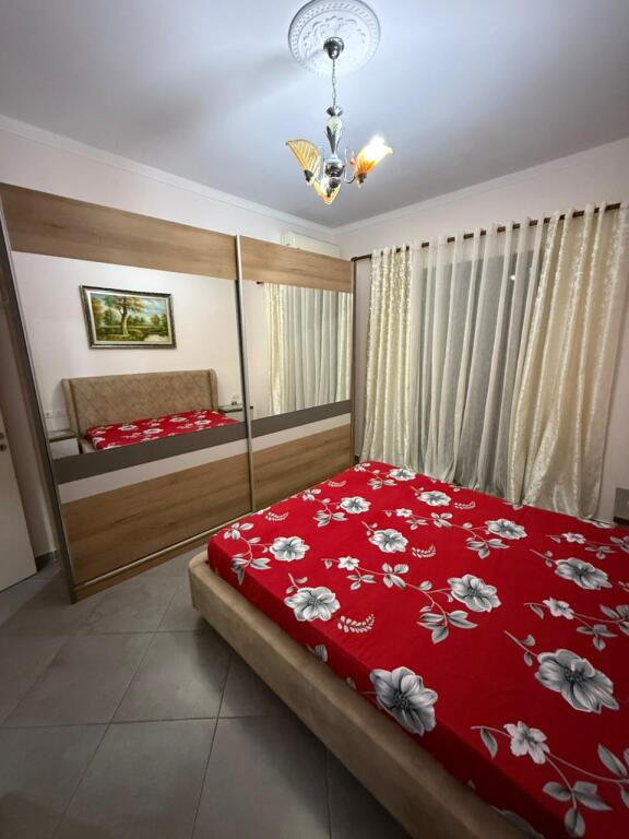🏢Ne zonen e Astirit,Kompleksi Green City ,jepet me qera apartament 1+1,i mobiluar 550 Euro