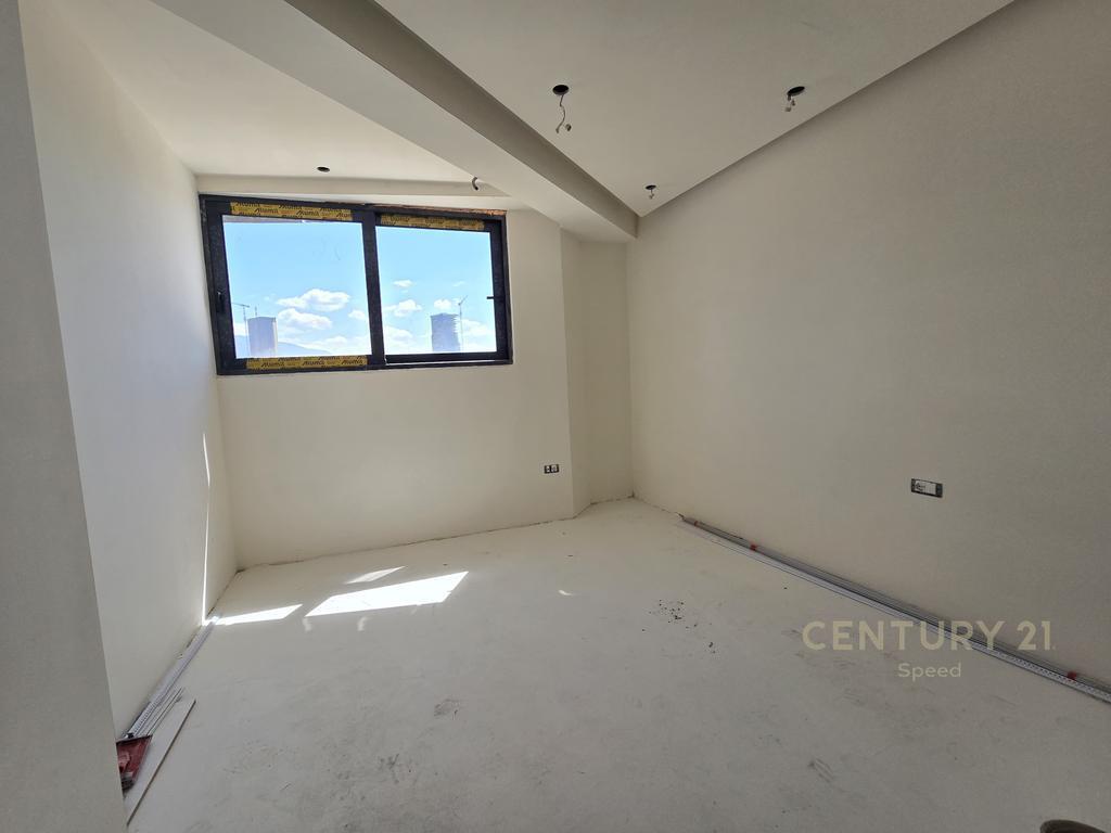 🏡 Appartamento 2+1+2 in Vendita | Via Durazzo, Tirana