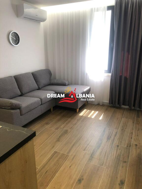 Shiten 2 apartamente 1+1 tek Pazari i Ri (ID 4139187)