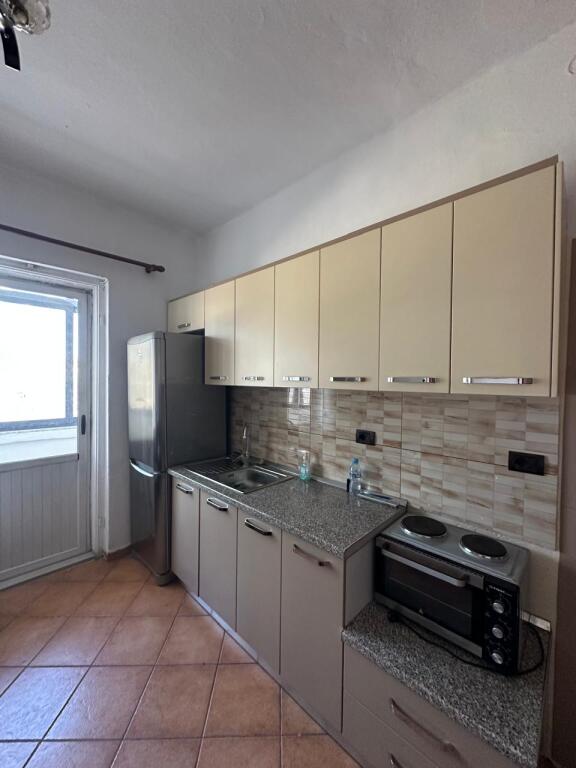Studio apartment for rent at Zogu i Zi (300 Euro)