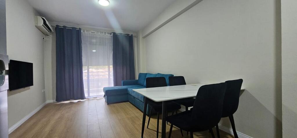 Apartament per qira 1+1 tek Myslym Shyri