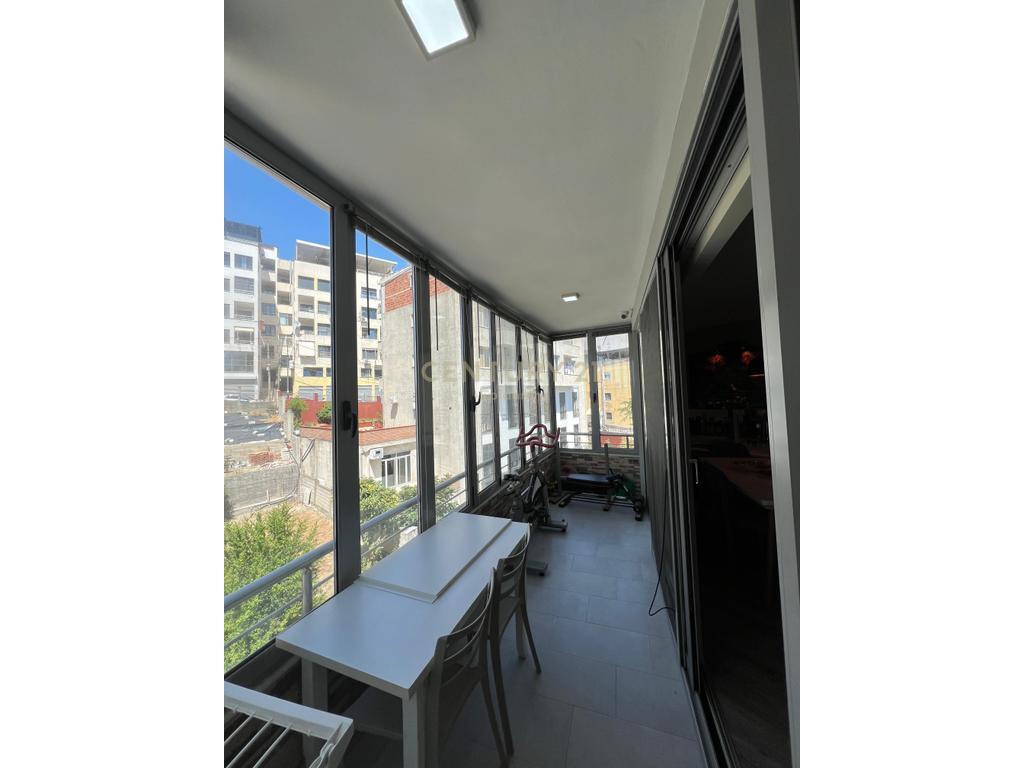 FOR RENT APARTMENT 3+1+ PARKING SPACE NEAR THE VILA SE ZOGUT!