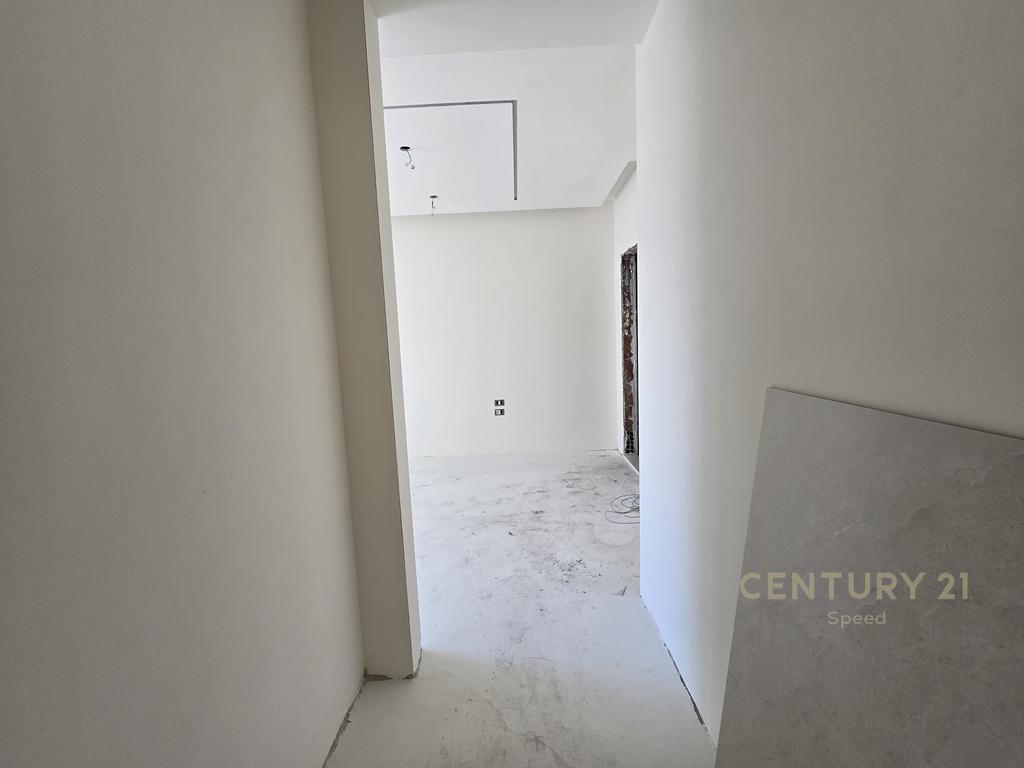 🏡 Appartamento 2+1+2 in Vendita | Via Durazzo, Tirana