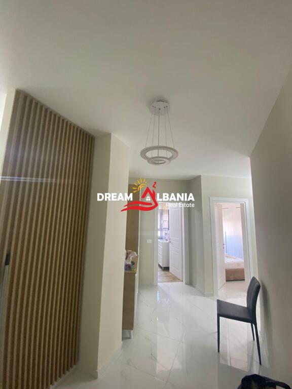 Jepet me qera apartament 2+1 prane rruges Mine Peza (42214800)
