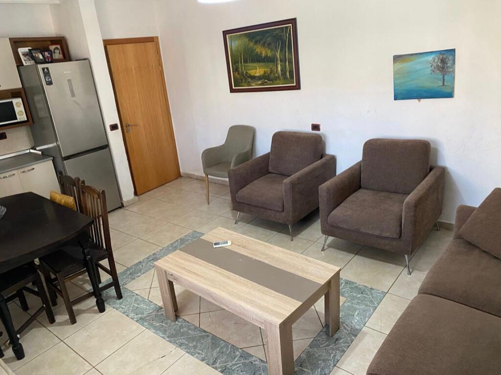 Apartament 1+1 ne shitje, Ali Demi