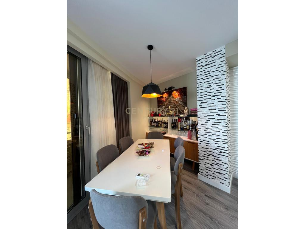 FOR RENT APARTMENT 3+1+ PARKING SPACE NEAR THE VILA SE ZOGUT!