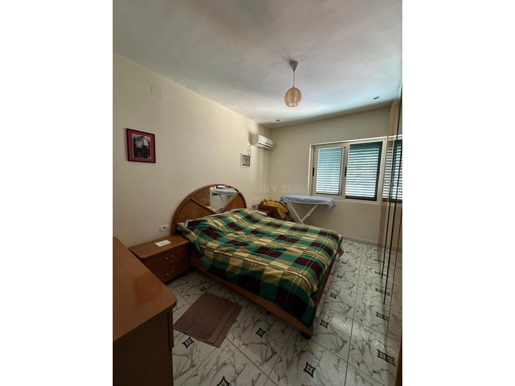 SHITET APARTAMENT 2+1 NE RRUGEN FORTUZI