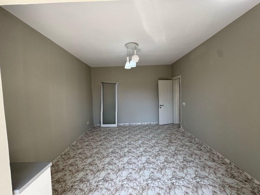 SHITET APARTAMENT 1+1 NE ZONEN E BRRYLIT !!
