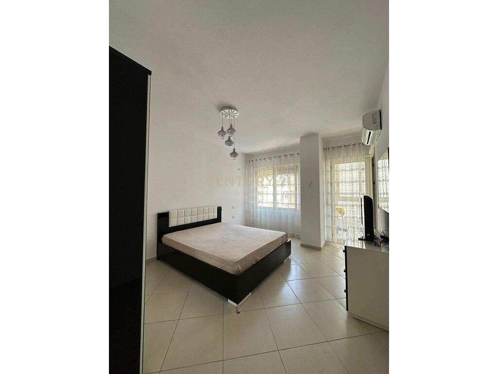 Apartament 2+1+2 per qira pranë Drejtorise se Policisë, Durrës - 450€ | 106 m²