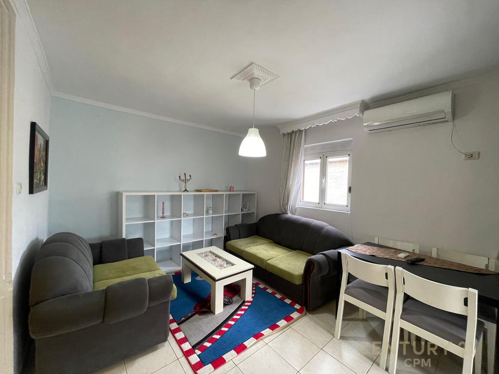 Apartament 2+1 per shitje te Ali Demi