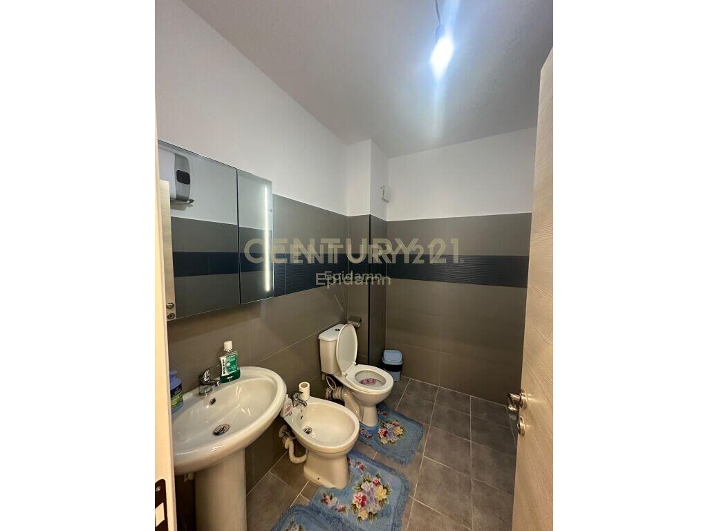 FOR RENT APARTMENT 2+1+2 NEAR THE FORMER SPORTS PARK DURRES !!