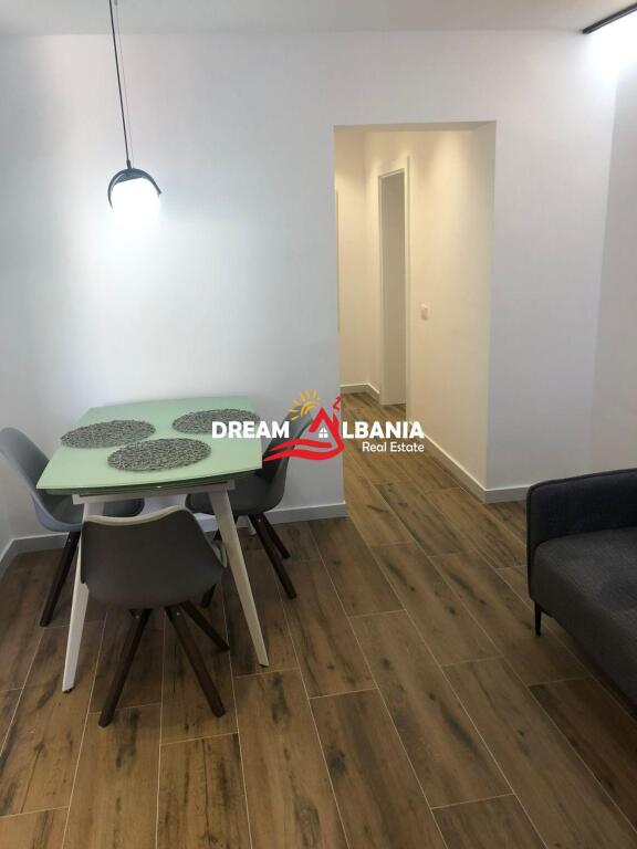 Shiten 2 apartamente 1+1 tek Pazari i Ri (ID 4139187)
