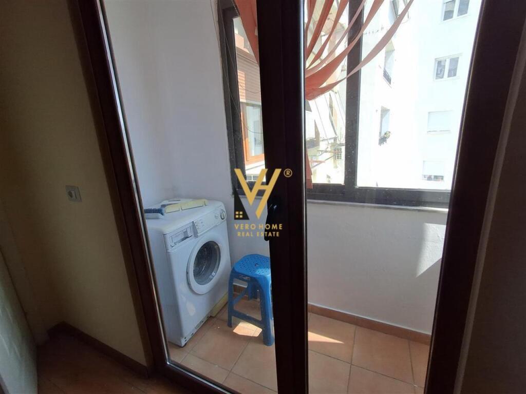 VENDESI APPARTAMENTO 1+1+BLK IN CENTRO 180.000 EURO
