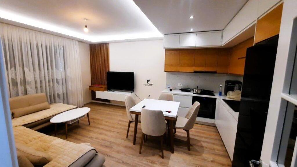 SHITET APARTAMENT 1+1 RRUGA KAVAJES 167.000 EURO