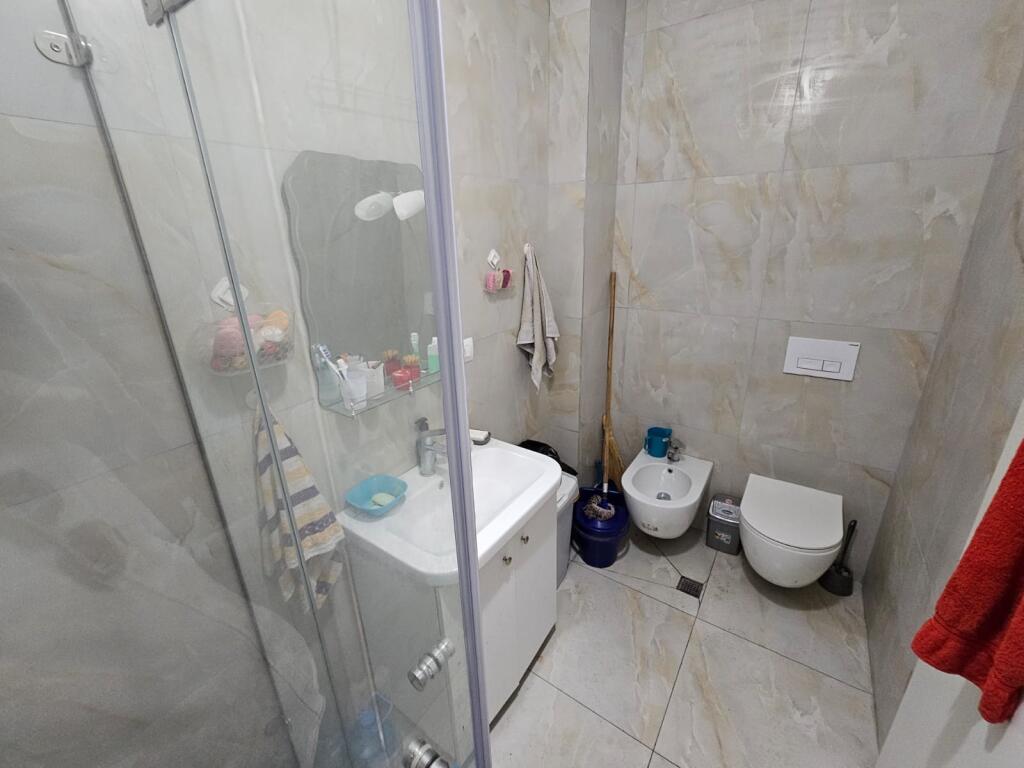 Apartament 2+1 ne shitje, Ali Demi