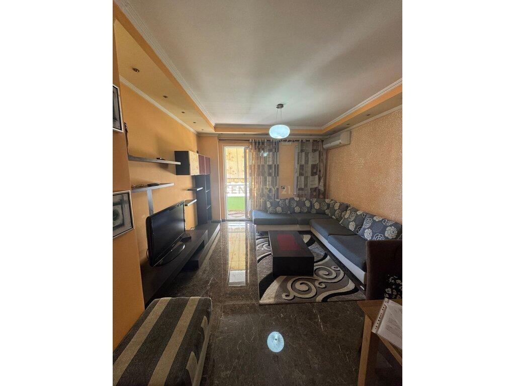 Rent, Apartment 2+1+2 Parking Spaces, Selite
