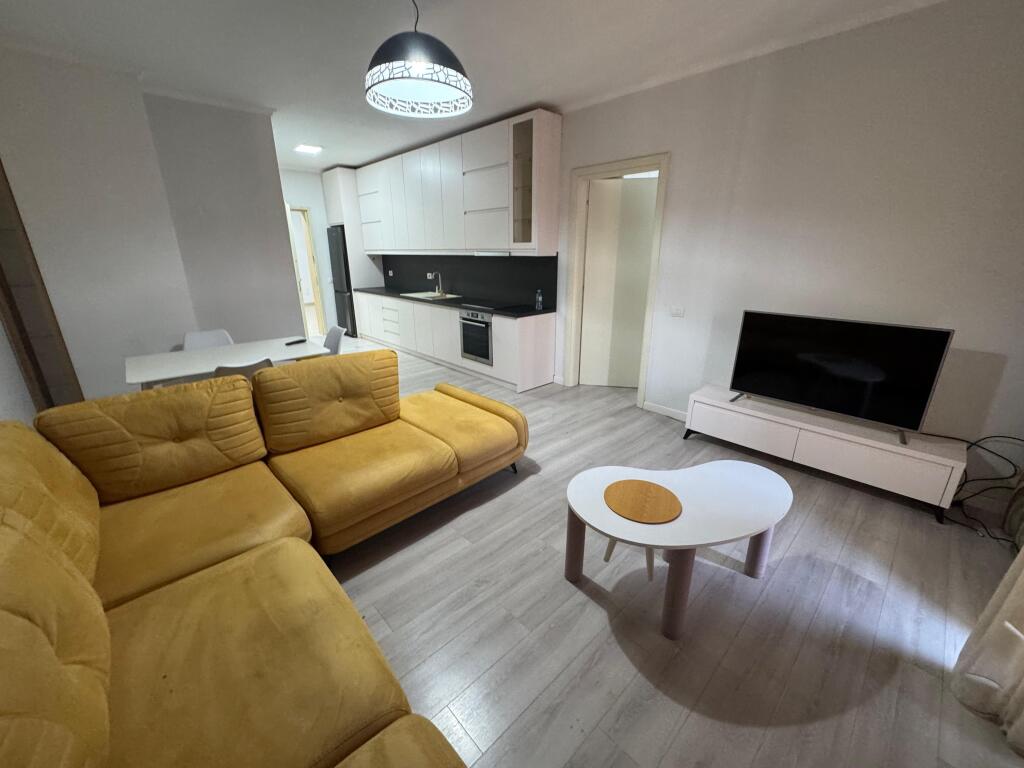 Jepet me qera Apartament 1+1, Mine Peza