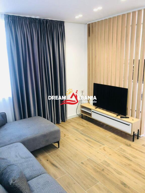Shiten 2 apartamente 1+1 tek Pazari i Ri (ID 4139187)