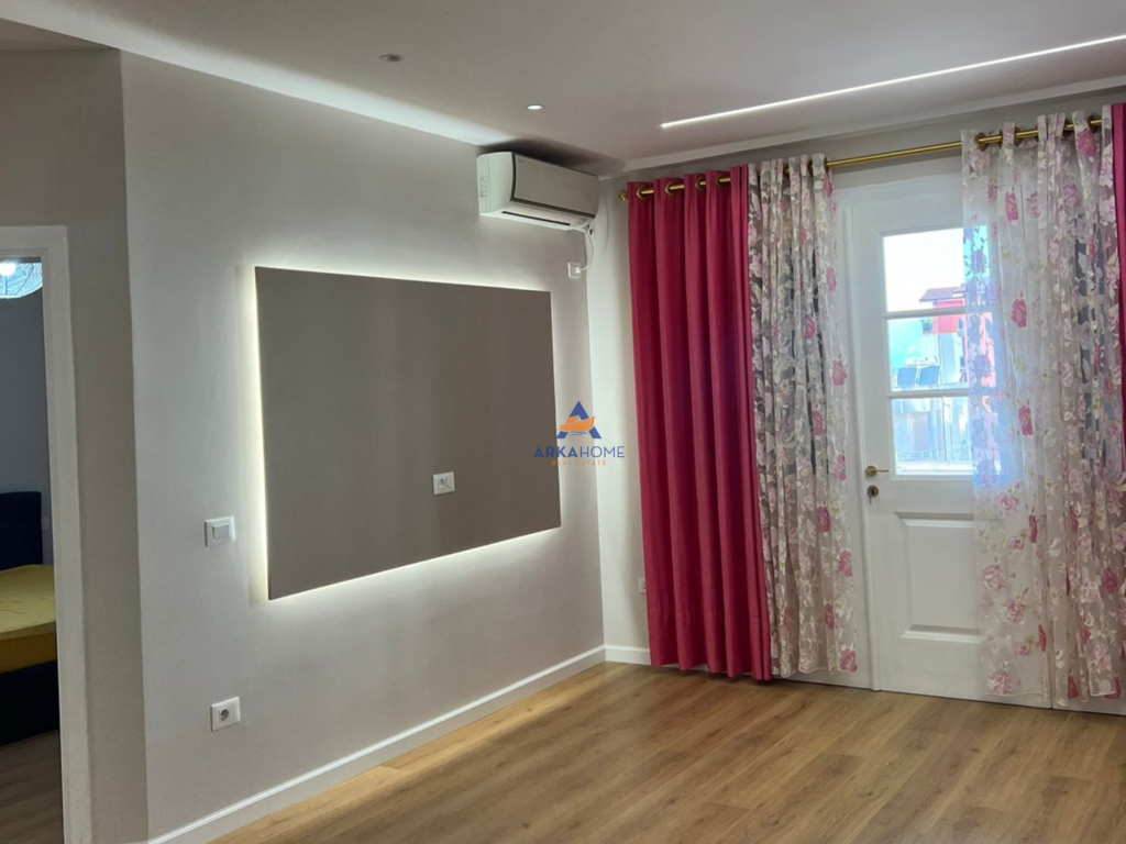 SHITET APARTAMENT 1+1+BALLKON "KODRA E DIELLIT" 1400000 LEKE