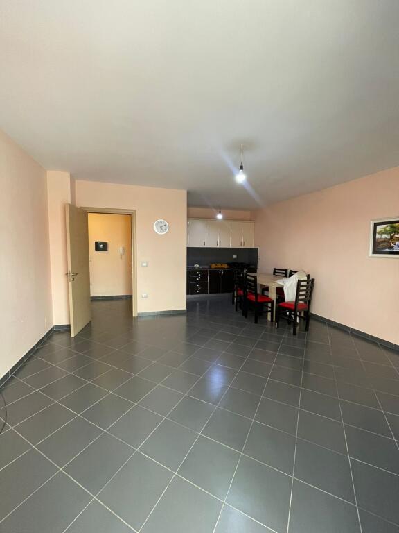 Appartamento in affitto 1+1 a Mir Zoti