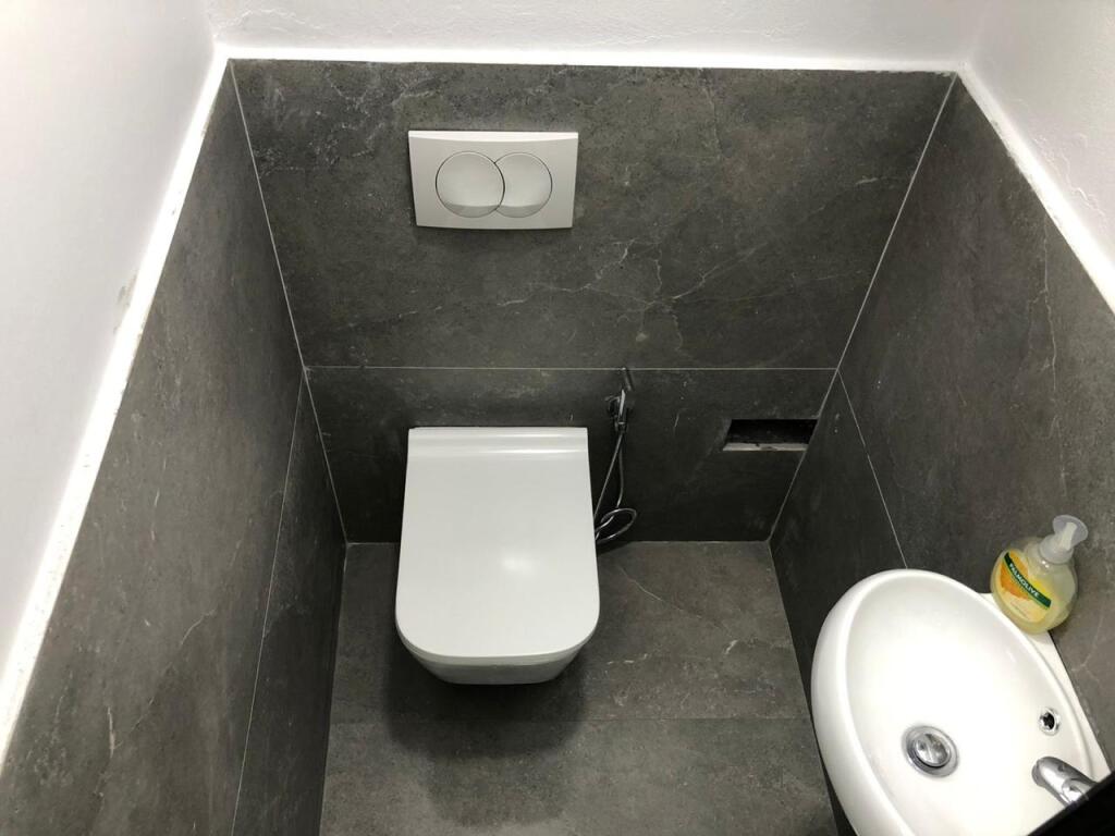 📢 Jepet me Qira Ambient Biznesi – 21 m², Selvia