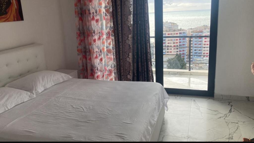 AFFITTASI APPARTAMENTO 1+1+BALCONE VICINO ALLA VILLA DI ZOGU DURRES