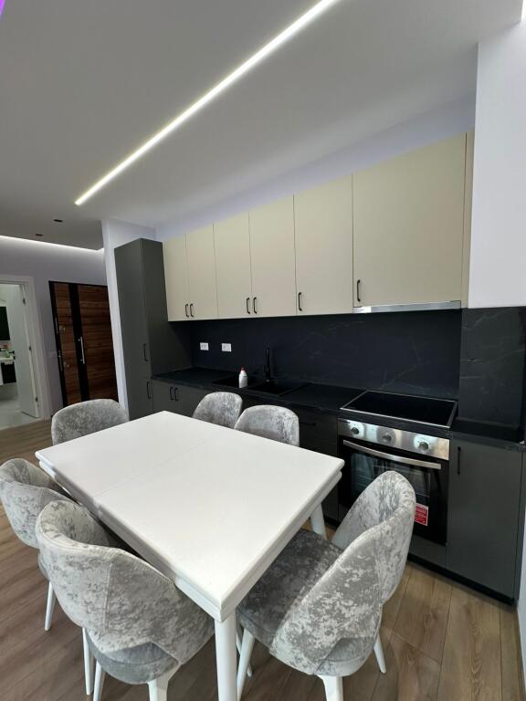 Super apartment for rent 2+1+2
