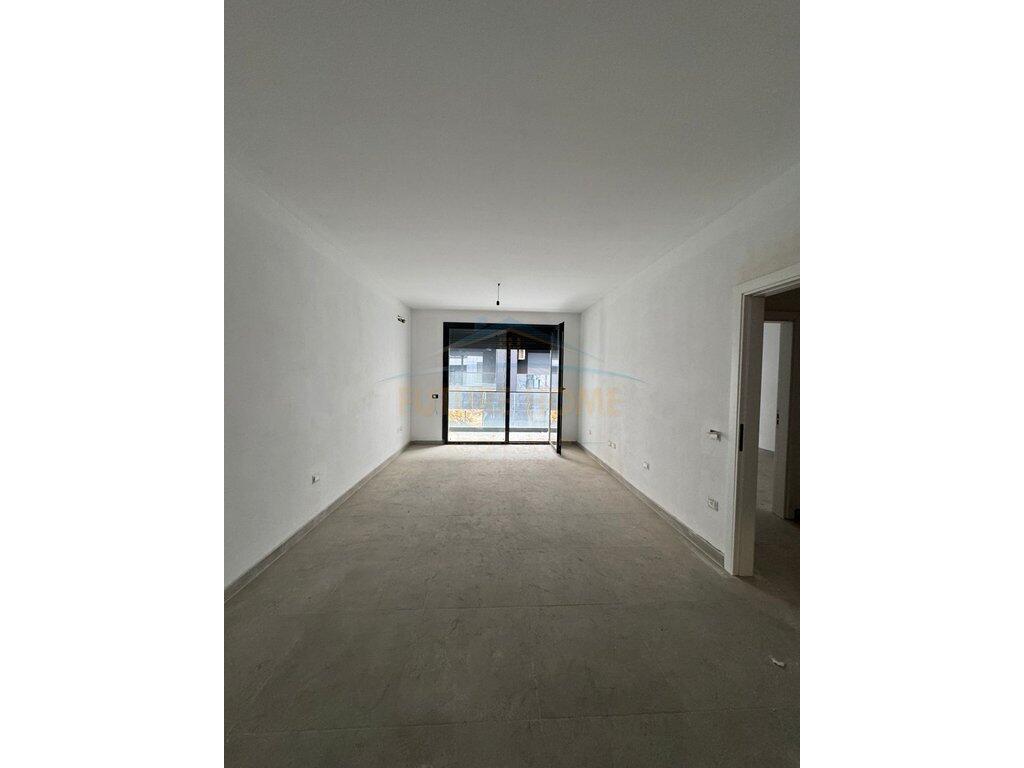 Affitto, Appartamento 1+1, Lago Secco, Tirana. 500 €