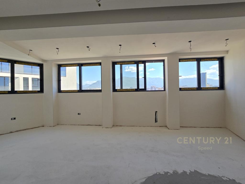 🏡 Appartamento 2+1+2 in Vendita | Via Durazzo, Tirana