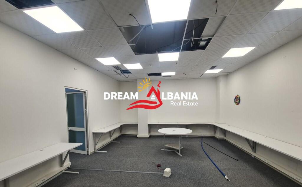 Commercial Space for Rent Siri Kodra (ID 42611343)